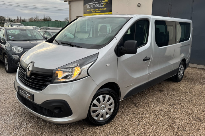 RENAULT TRAFIC COMBI