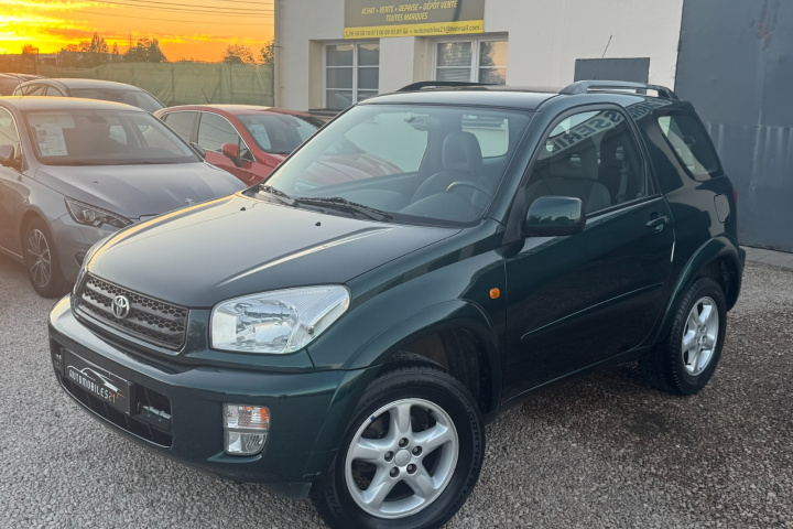 TOYOTA RAV4